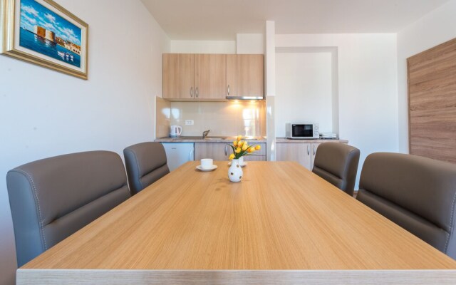 Apartments Rilovic, City and Sea view apartments