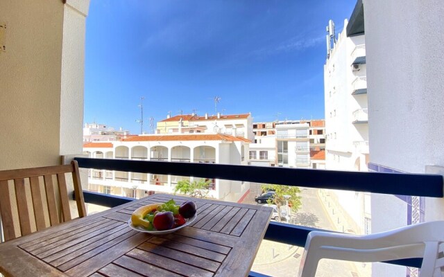 Monte Gordo Beachview I by Homing