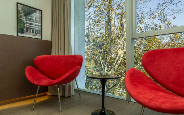 Dazzler by Wyndham La Plata