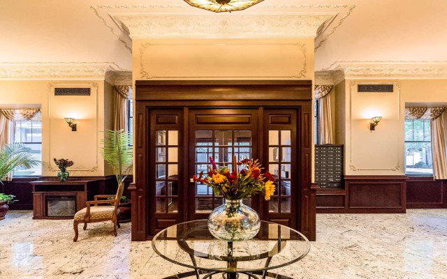 DeWitt Place