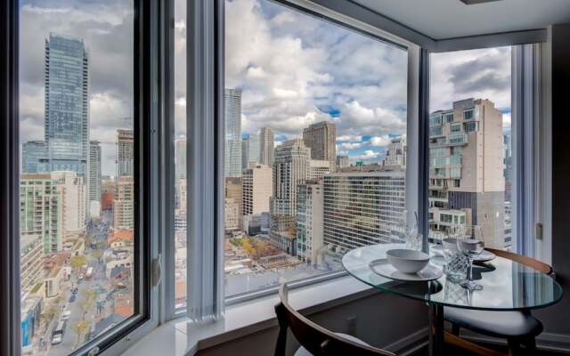 Amazing Suites In Yorkville