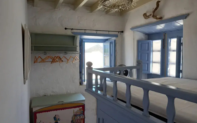 Traditional 2 Bd Chora House Patmos