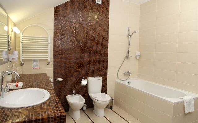 Grand Admiral Resort & SPA