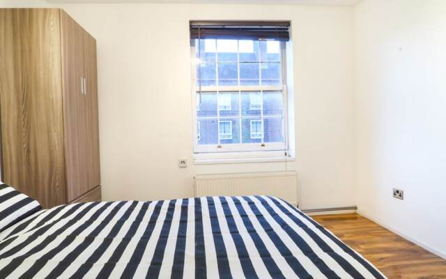 Saddler House Deluxe Guest Room