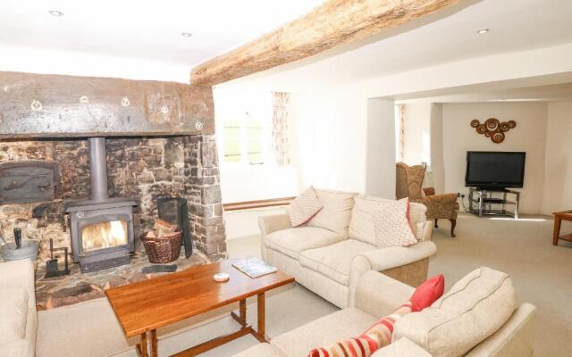 West Henstill House