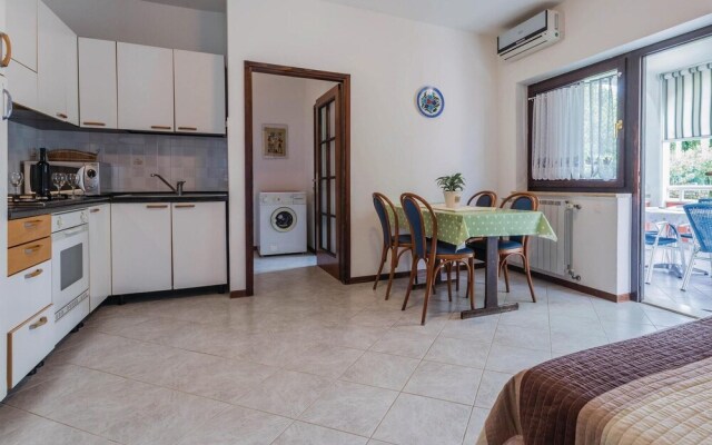 Nice Home in Savudrija With Wifi and 2 Bedrooms