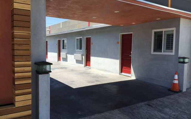 Clover Motel