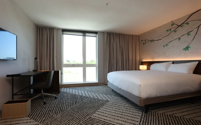 Cedartree Hotel Portland Hillsboro