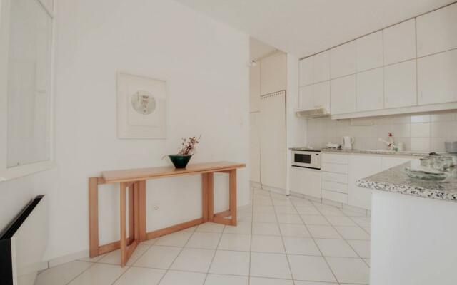 Sea-Front House With Private Beach, Sounio