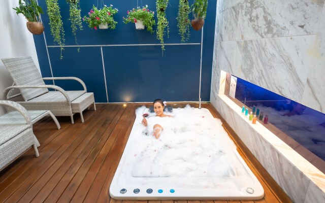 Hotel Clover Patong Phuket