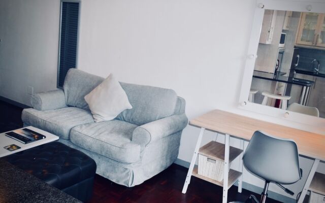 Studio Apartment With Balcony in Central Business District