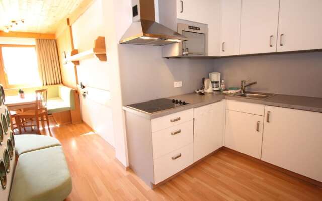 Peaceful Apartment in Hinterglemm With Camping Cot