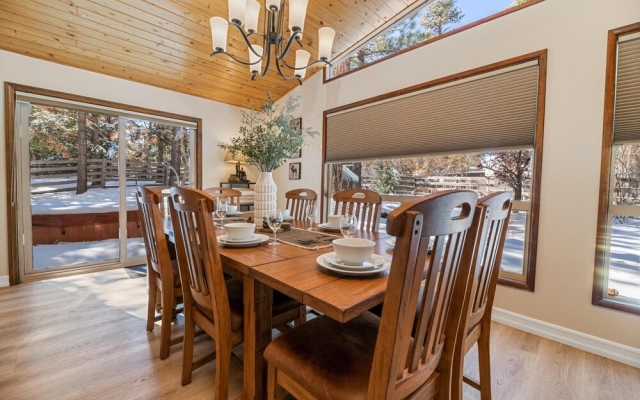 081 - Hummingbird Haven