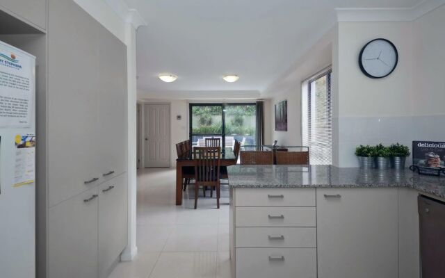 Lagoons Estate, 22 Coventry Place