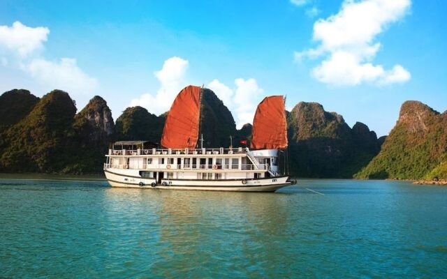 Halong Apricot Cruise