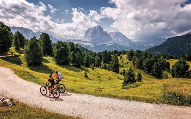 Progress Country & Wine House