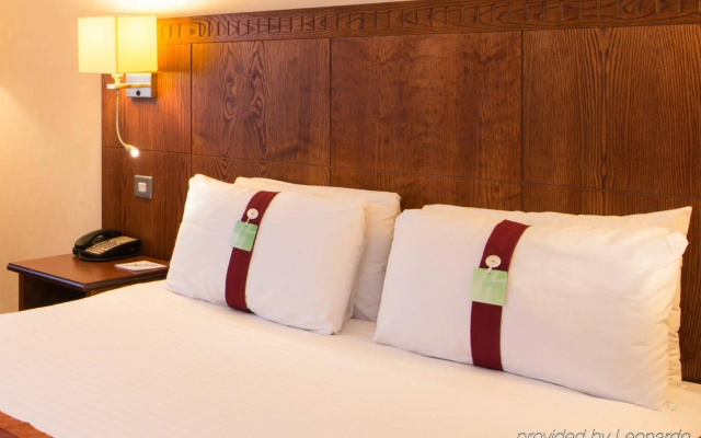 Holiday Inn Northampton by IHG