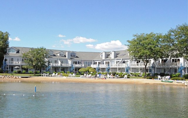 Culver Cove Lakeside Condominiums