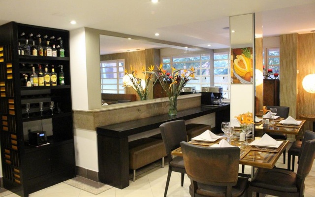 Hotel Retiro 84 by MIJ