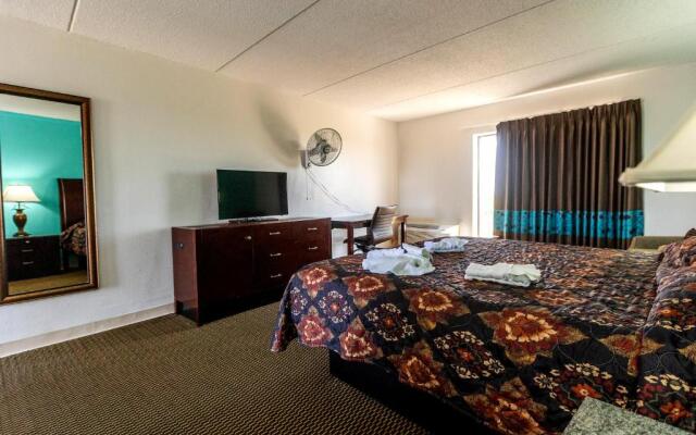 Crystal Palace Resort