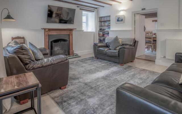 White Mill - 4 Bedroom Holiday Home - Lampeter Velfrey - Narberth