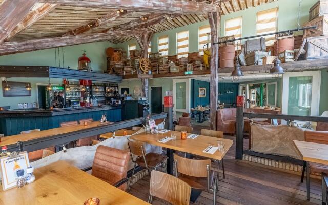 Comfortable Chalet With Dishwasher, Near the Beach