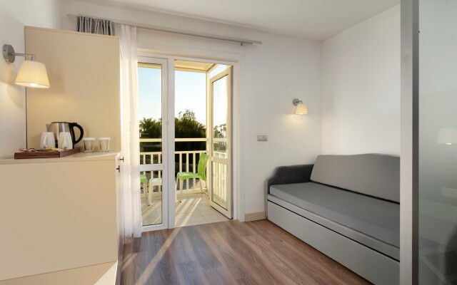 Seven Seas Hotel Blue