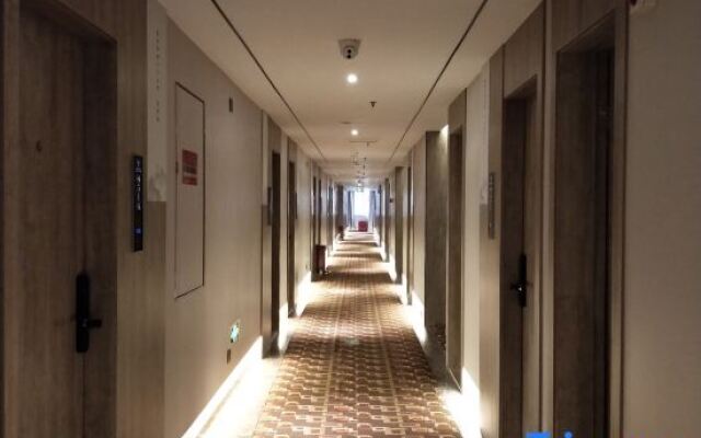 Yiwang Hotel · Selection