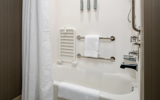 Courtyard by Marriott Houston Northeast