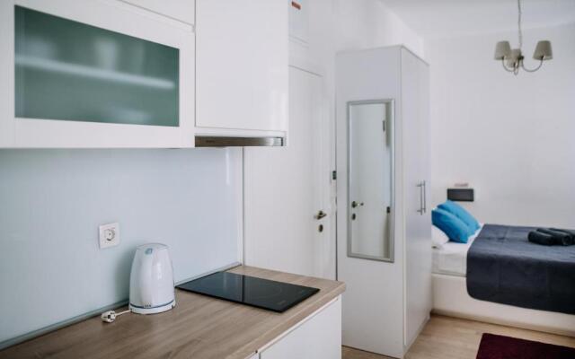 Apartments Amorozo