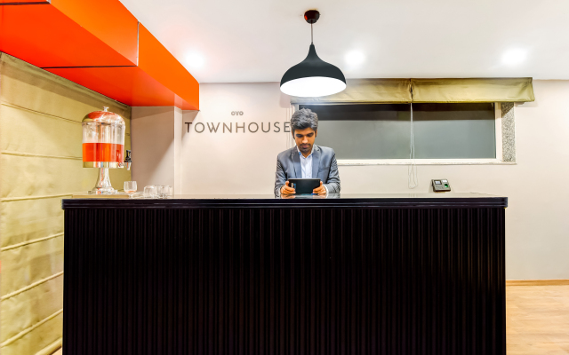 OYO Townhouse 286 Vaishali Dakshini Pitampura