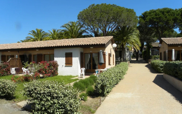 Camping Domaine du Colombier - Yelloh Village