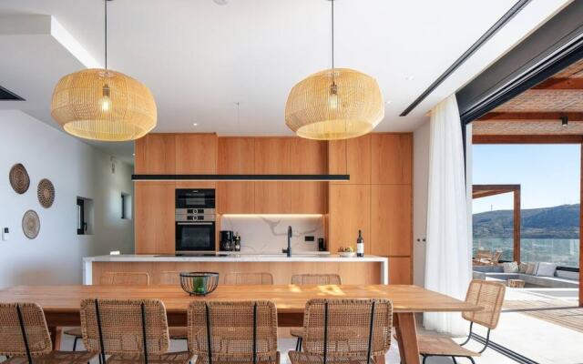 Villa Hestia - 6 Bedroom Luxury Villa With Seaview