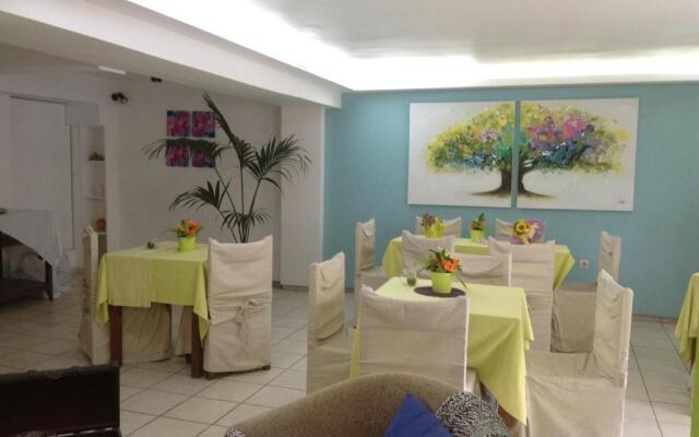 Pasiphae Hotel