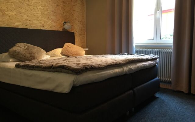 Au Cheval Blanc Hôtel et Restaurant