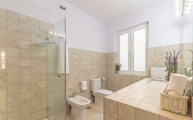 Living4Malaga Granada Supreme