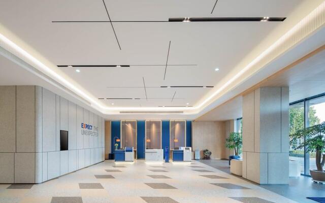 Holiday Inn Express Yinchuan Yuehai by IHG