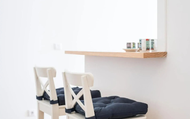 GuestReady - Pantone Balcony