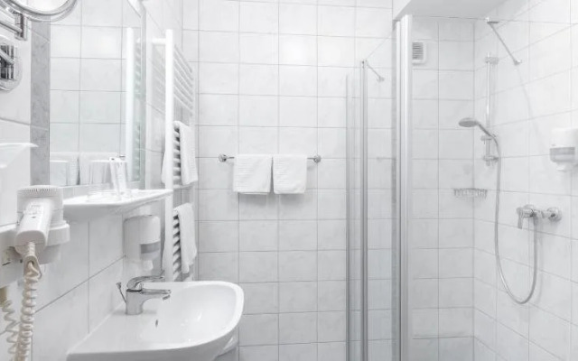 Landhotel Häuserl im Wald