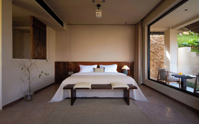 Xishuangbanna Jinghong Hidden in Nature