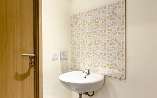 Modern Look 2Br At Meikarta Apartment