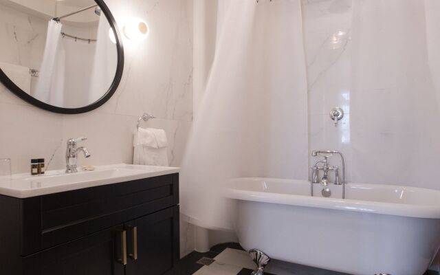 Castellano Hotel & Suites