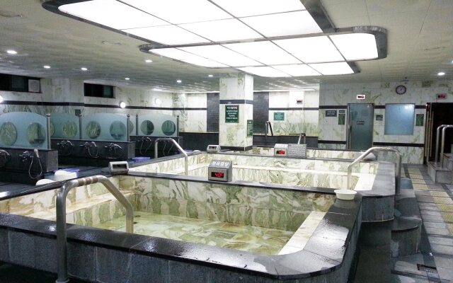 Juwangsan Spa Tourist Hotel