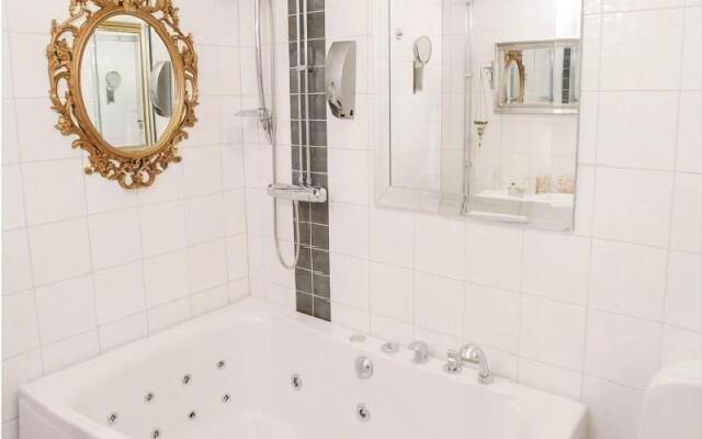 Strand Hotell