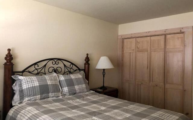 Mountainback #57, Den