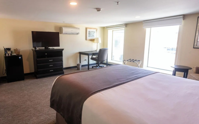 Urban Green Hotel & Suites