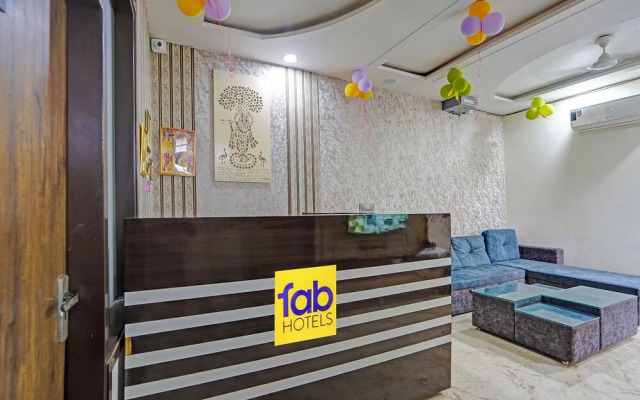 Fabhotel Shubh Palace