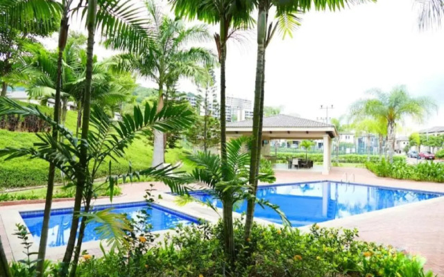 Ecusuites Suite 3 Vacacional Via Costa con Jacuzzi