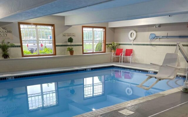 Country Inn & Suites by Radisson, Macedonia, OH