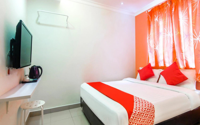 Super OYO 761 City Hotel